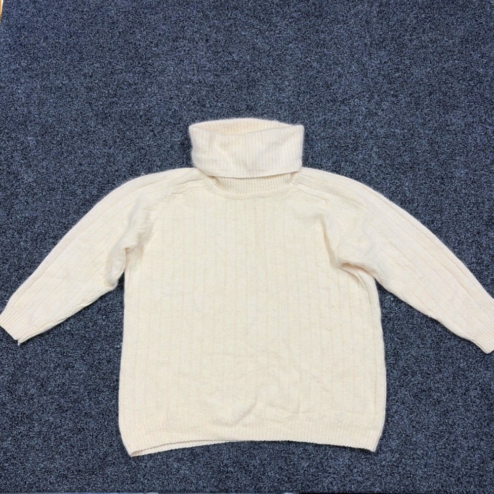 Vintage In Charge Sweater Large Cream Silk Angora Blend Turtleneck Ribbed Knit